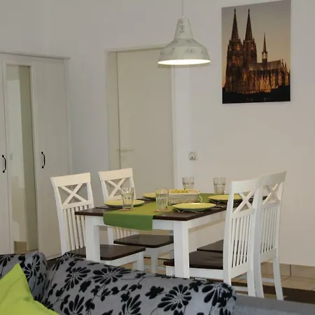 Apartment-Koeln-Bonn, Ihr Zuhause auf Zeit. Wesseling Exterior foto