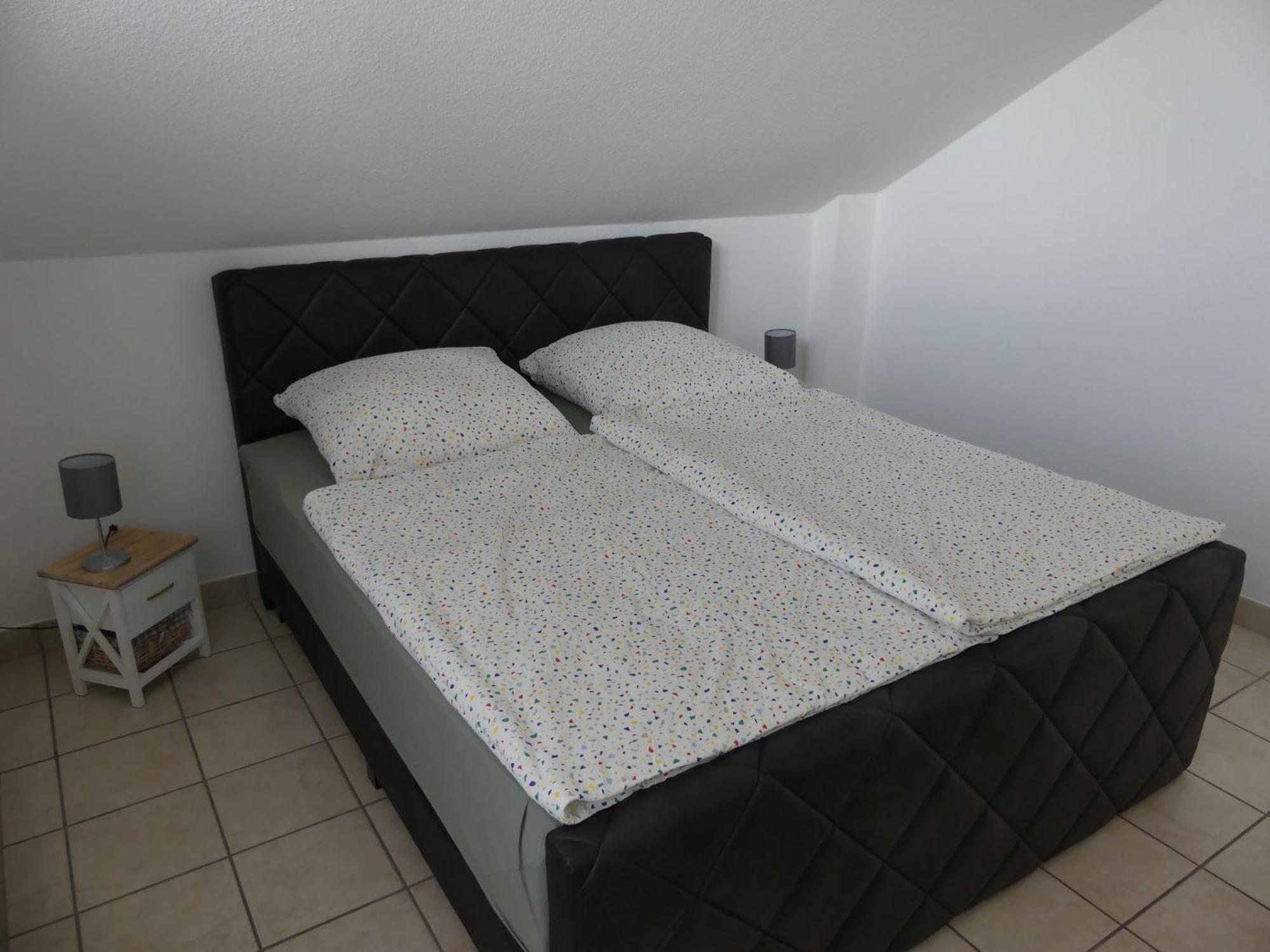 Apartment Apartment-koeln-bonn, Ihr Zuhause Auf Zeit. *